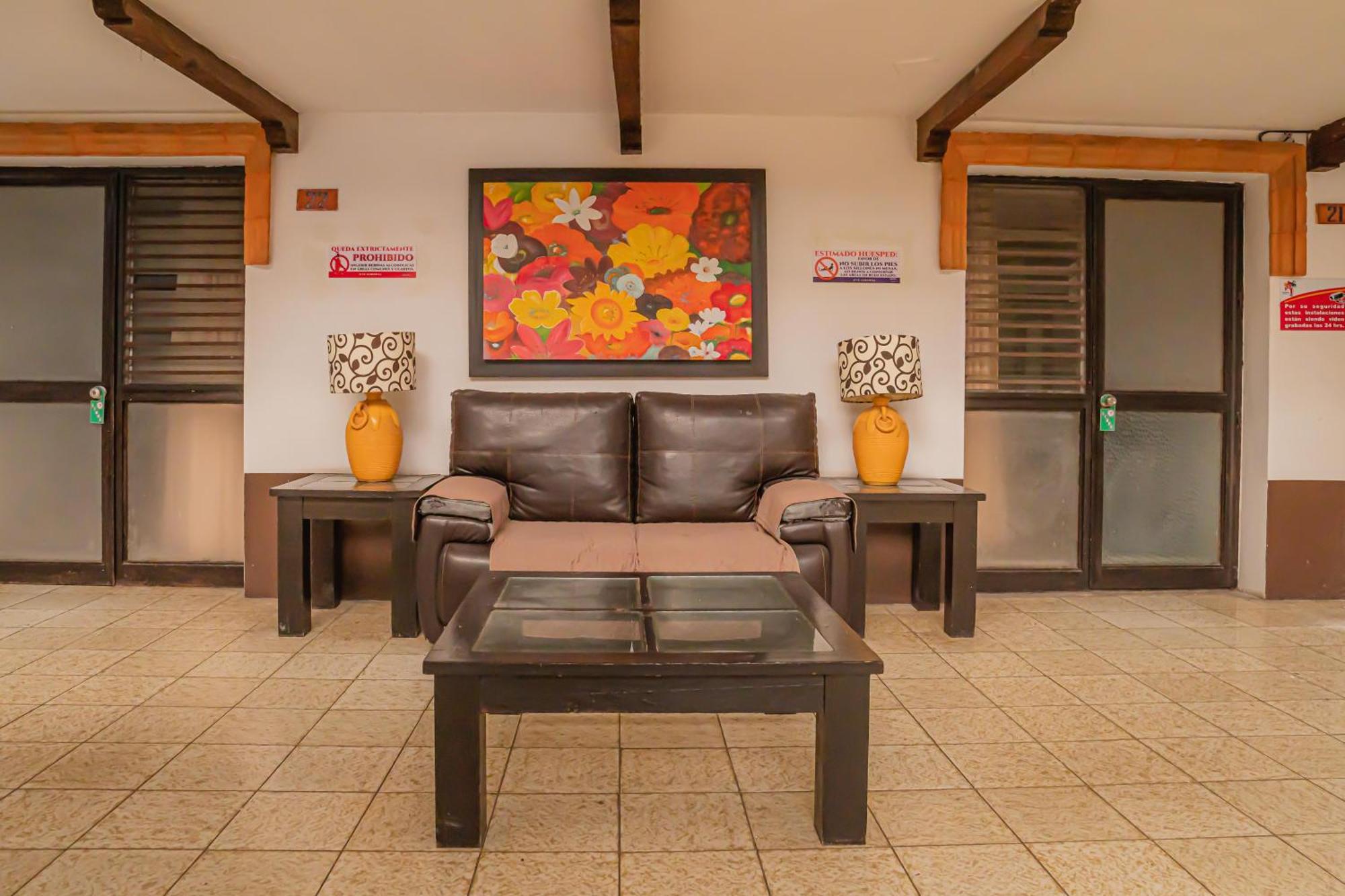 Hotel Zapotlan ชูดาดกุซมาน ภายนอก รูปภาพ