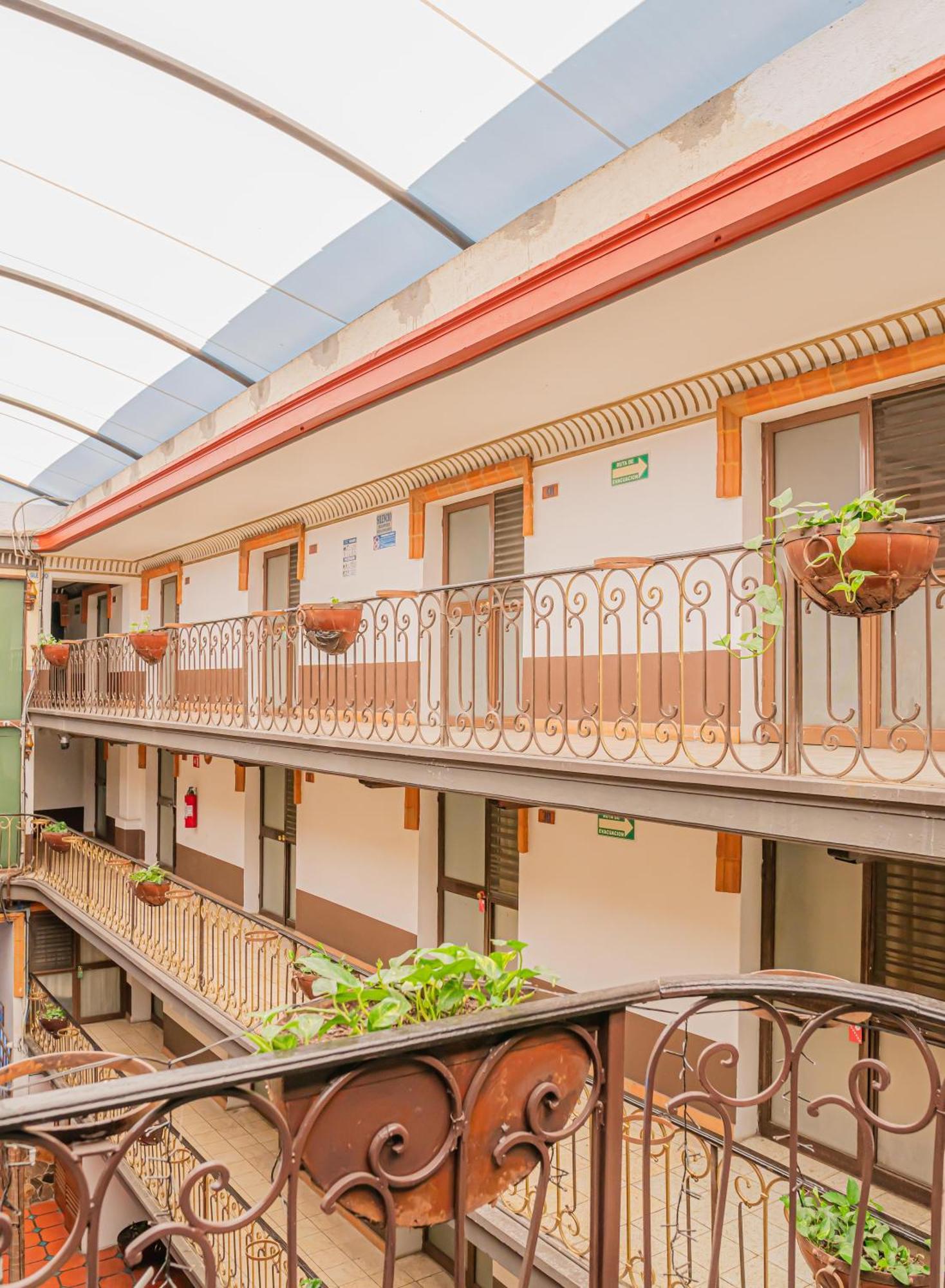 Hotel Zapotlan ชูดาดกุซมาน ภายนอก รูปภาพ