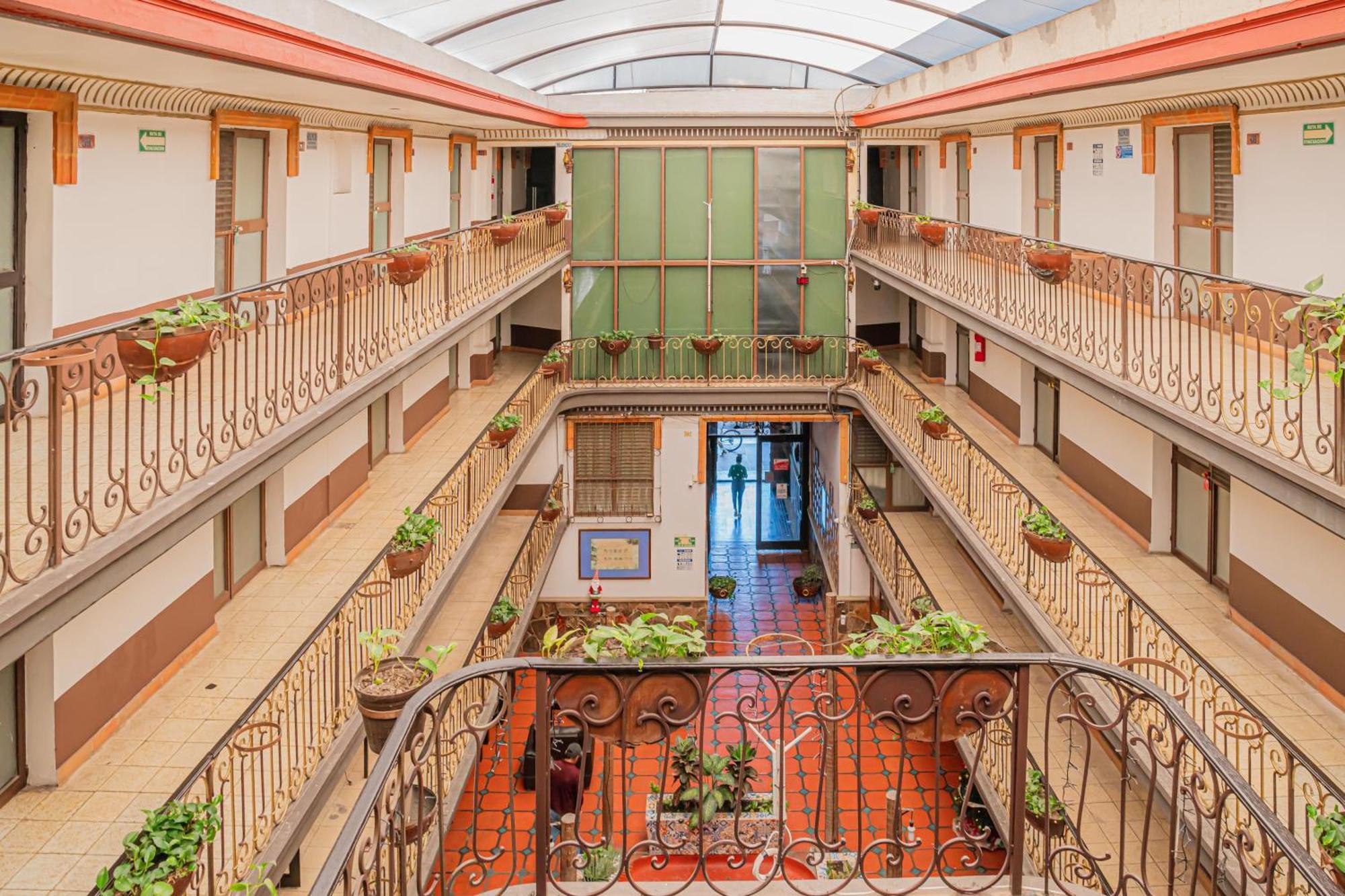 Hotel Zapotlan ชูดาดกุซมาน ภายนอก รูปภาพ