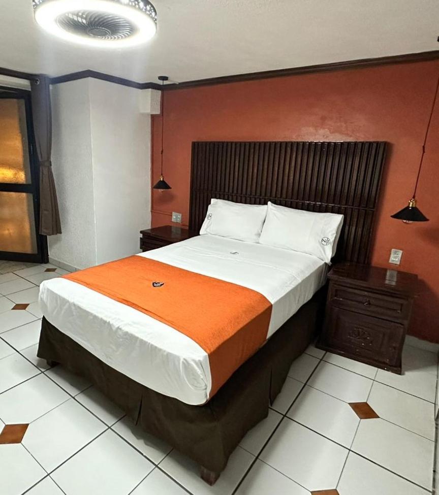 Hotel Zapotlan ชูดาดกุซมาน ภายนอก รูปภาพ